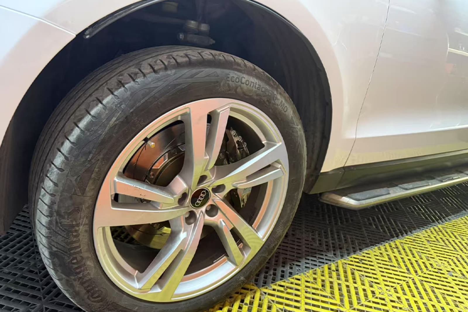 Audi Q5 — установка SAVANINI — фото 4