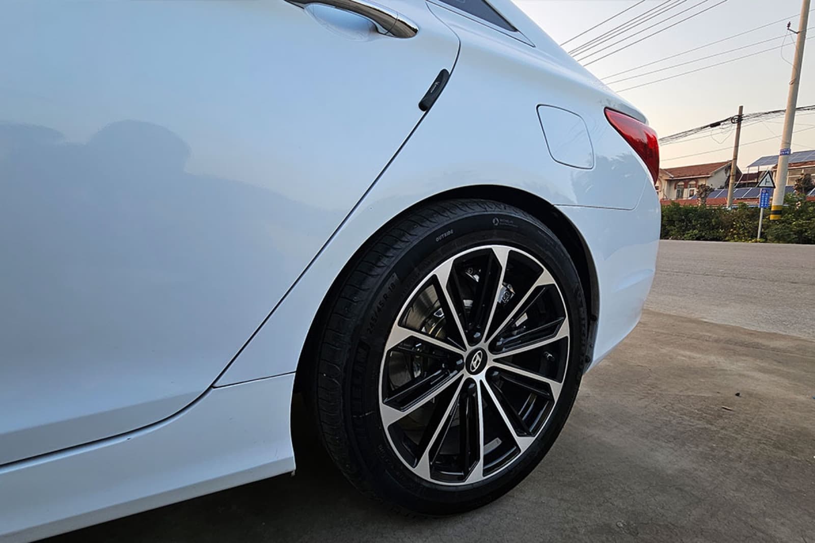 Hyundai Sonata (YF) — Комплект по кругу: 6-поршневой S66C + задний S47R · диски 355 мм — фото 2