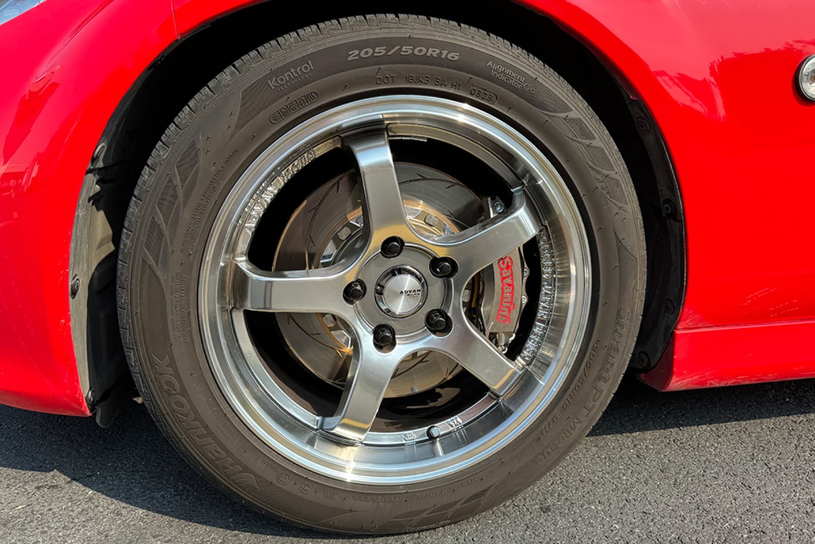 Mazda MX-5 с тормозным комплектом SAVANINI
