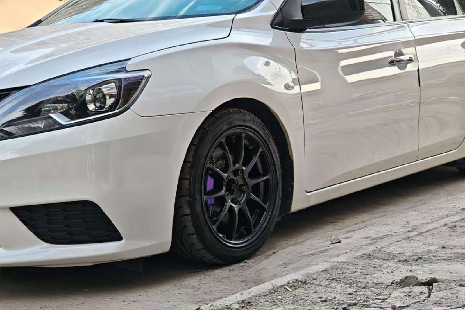Nissan Sylphy — установка SAVANINI