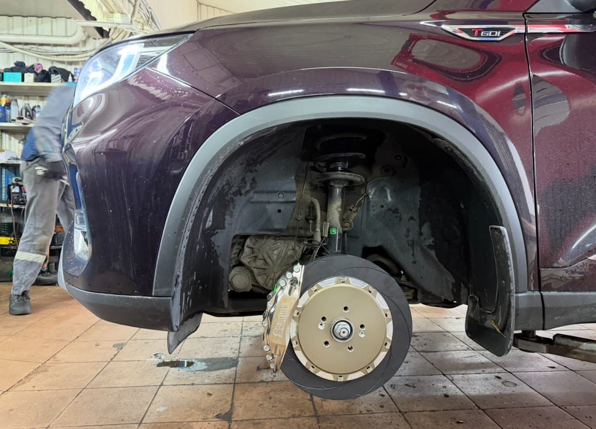 Chery Tiggo 8 Pro с тормозным комплектом SAVANINI