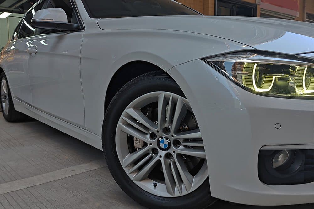 BMW 3 серии с тормозным комплектом SAVANINI