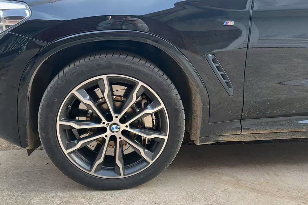 BMW X3 с тормозным комплектом SAVANINI