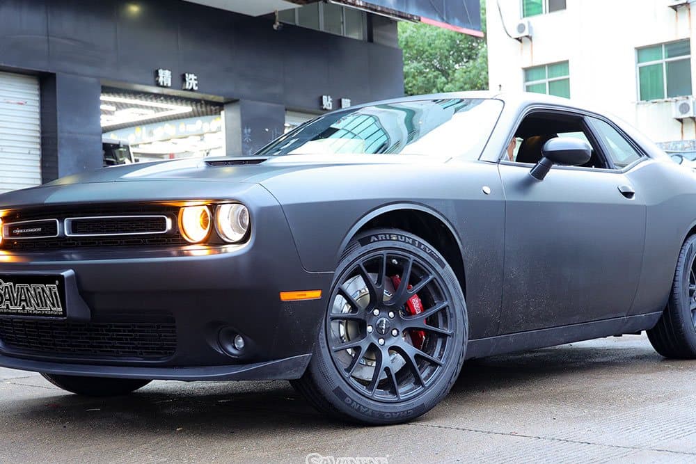 Dodge Challenger — установка SAVANINI — фото 4
