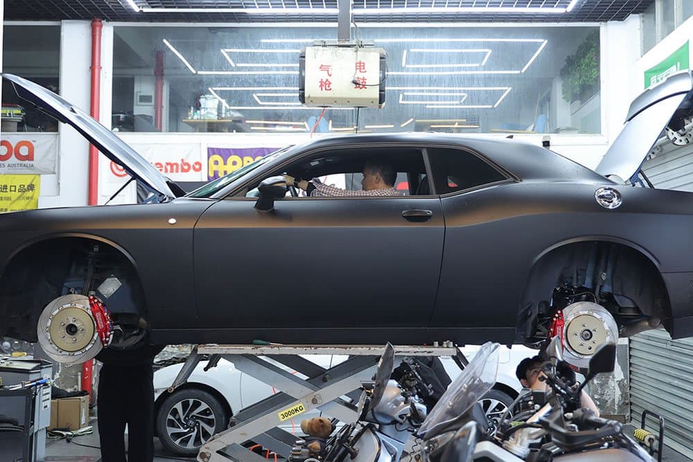 Dodge Challenger — установка SAVANINI — фото 8