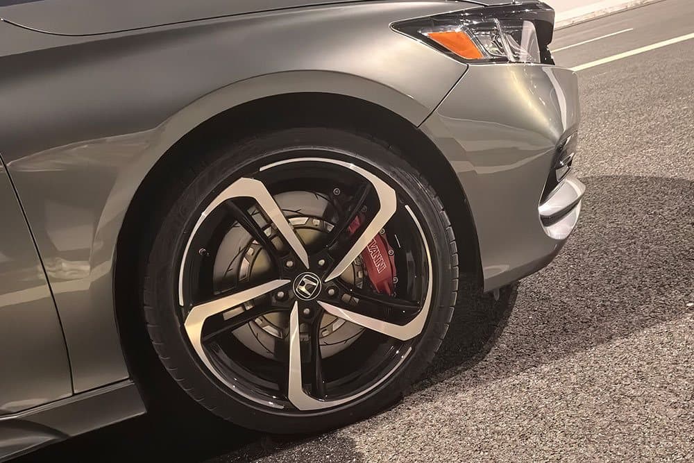 Honda Accord с тормозным комплектом SAVANINI