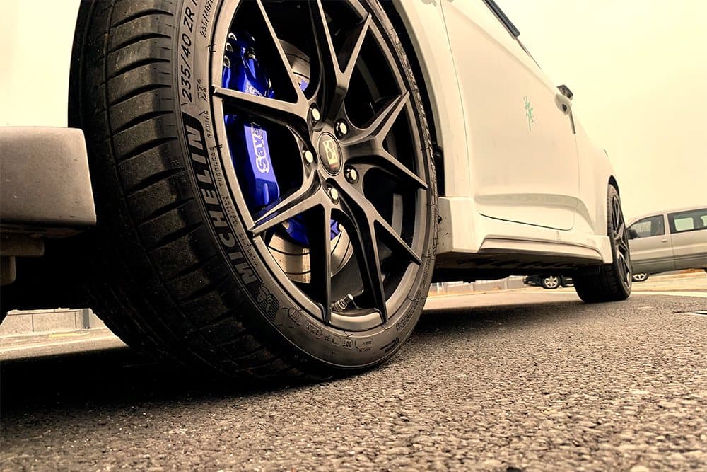 Hyundai Veloster — тормозной комплект SAVANINI