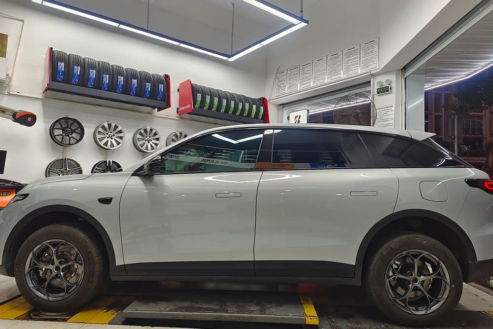 Leapmotor C11 — установка SAVANINI — фото 2