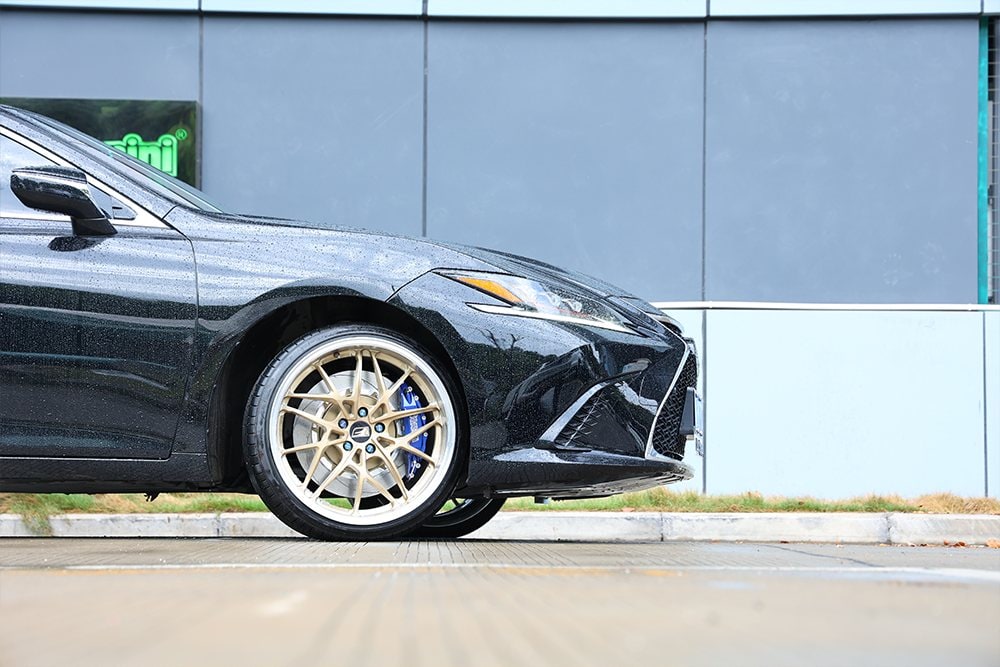 Lexus ES — установка SAVANINI — фото 4