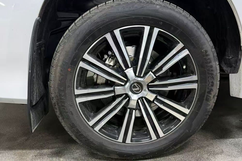 Lexus LX 570 — установка SAVANINI — фото 5
