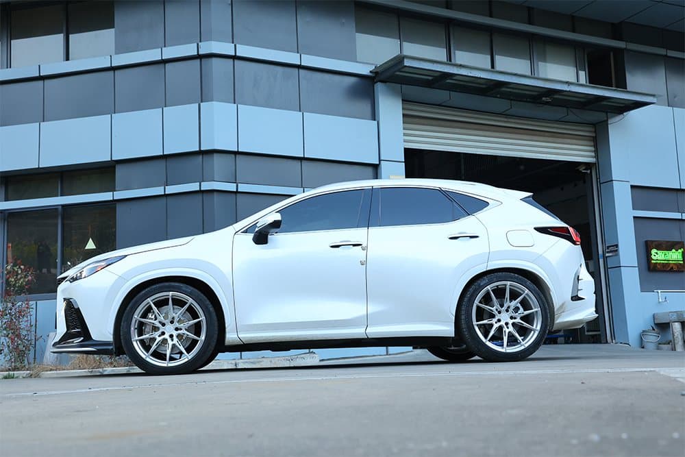 Lexus NX — тормозной комплект SAVANINI