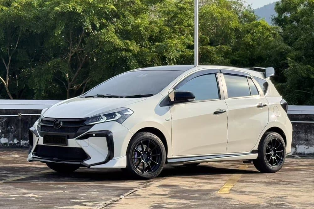 Perodua Myvi с тормозным комплектом SAVANINI