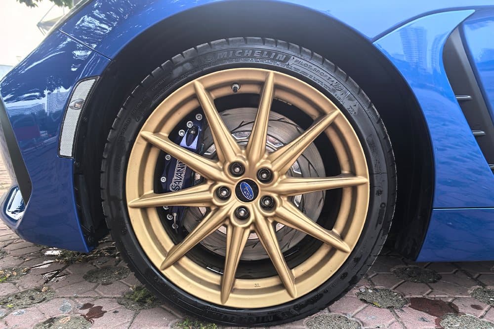 Subaru BRZ с тормозным комплектом SAVANINI