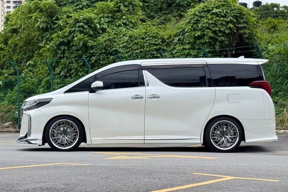 Toyota Alphard — тормозной комплект SAVANINI