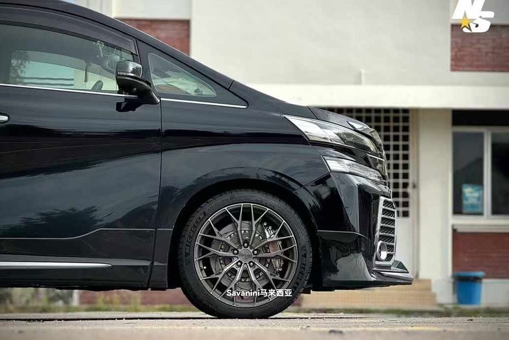 Toyota Vellfire — установка SAVANINI — фото 5