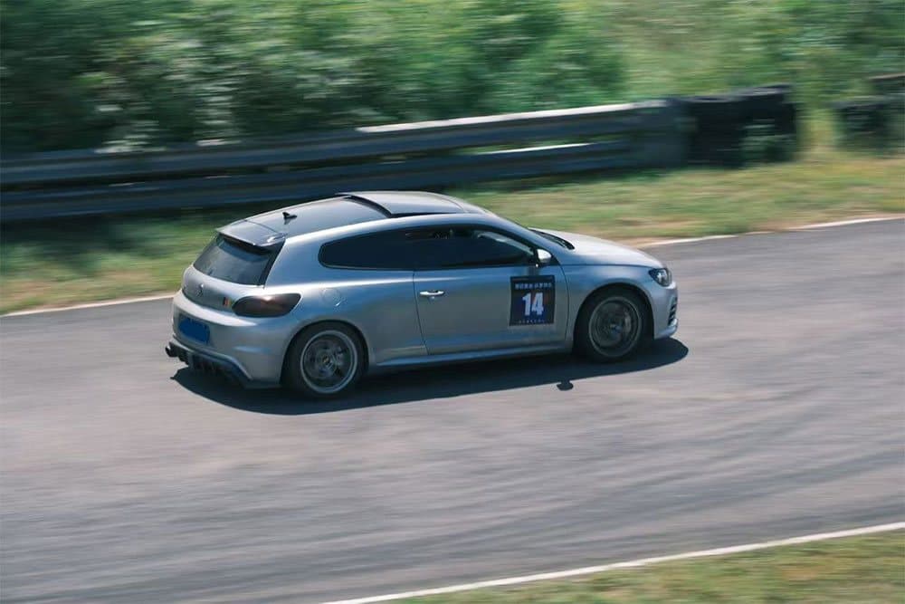 Volkswagen Scirocco — установка SAVANINI — фото 6