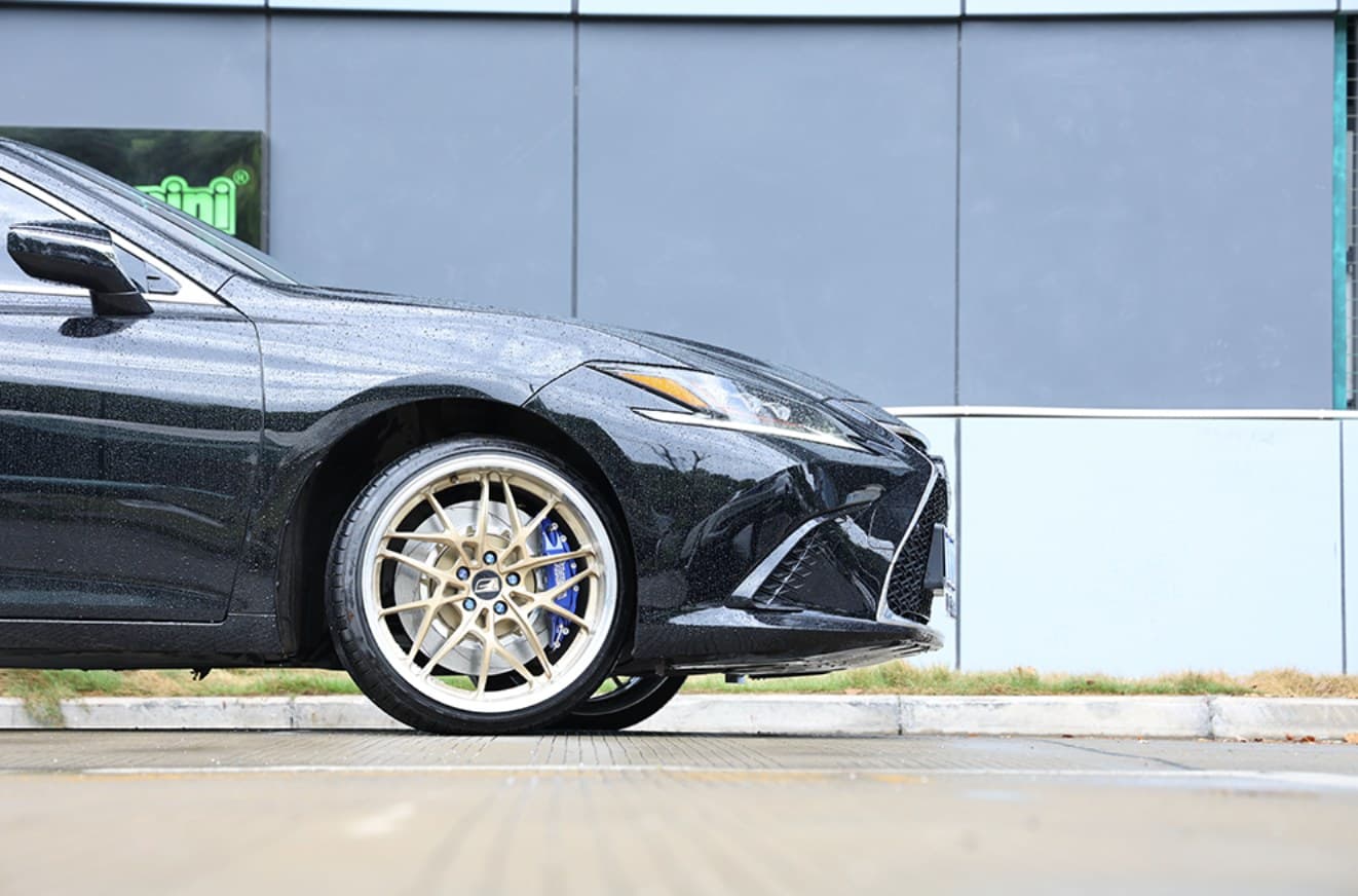 Lexus ES — установка SAVANINI — фото 3